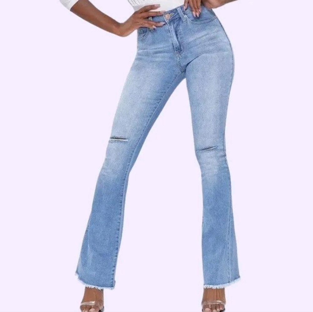 Stylish Light Blue Flare Jeans | Tall Girl  Friendly 34 Inseam